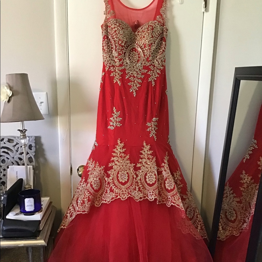 Women’s Size 10 Tiffany Designs Ball Gown